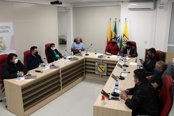 Sessão Ordinária é realizada pela Câmara