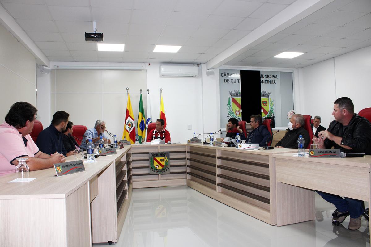 Sessões Ordinária e Extraordinária são realizadas pela Câmara de Quitandinha