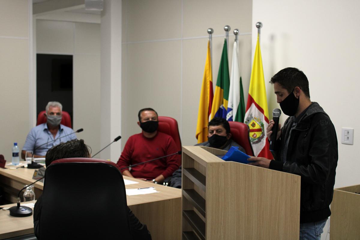 Sessão Ordinária é realizada pela Câmara